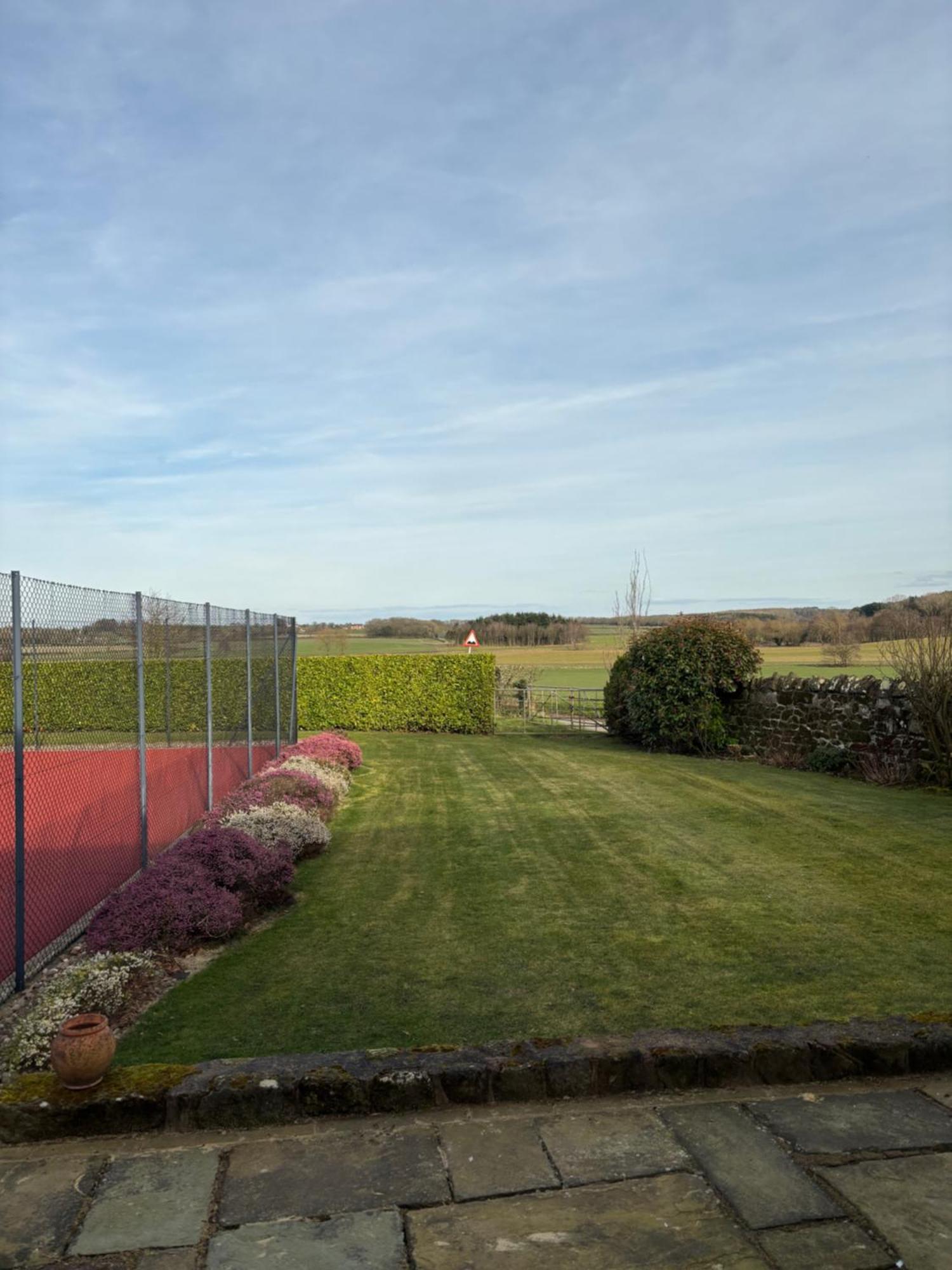 Вилла Courtside Barn, Lynn, Newport Ньюпорт Экстерьер фото